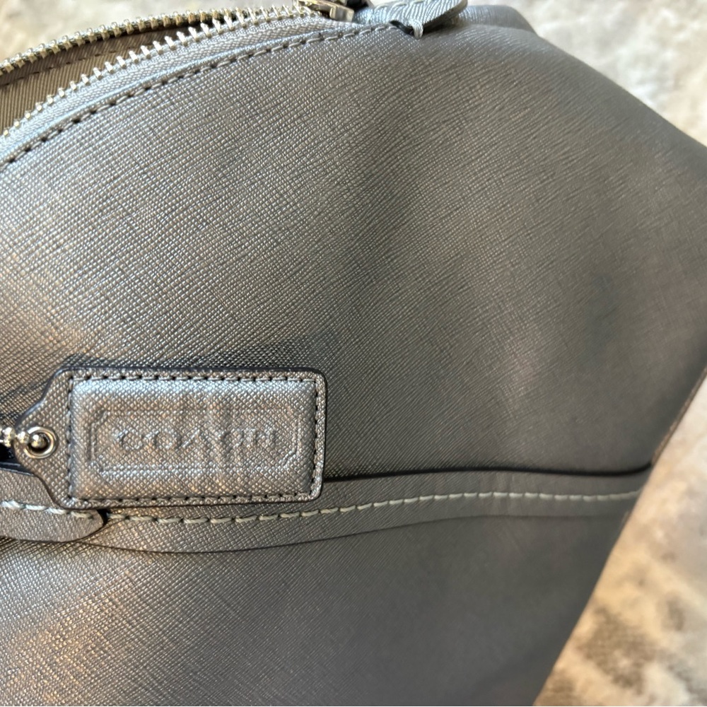 Coach Silver Bag - Picture 3 of 5